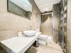 Photo 46- click for photo gallery